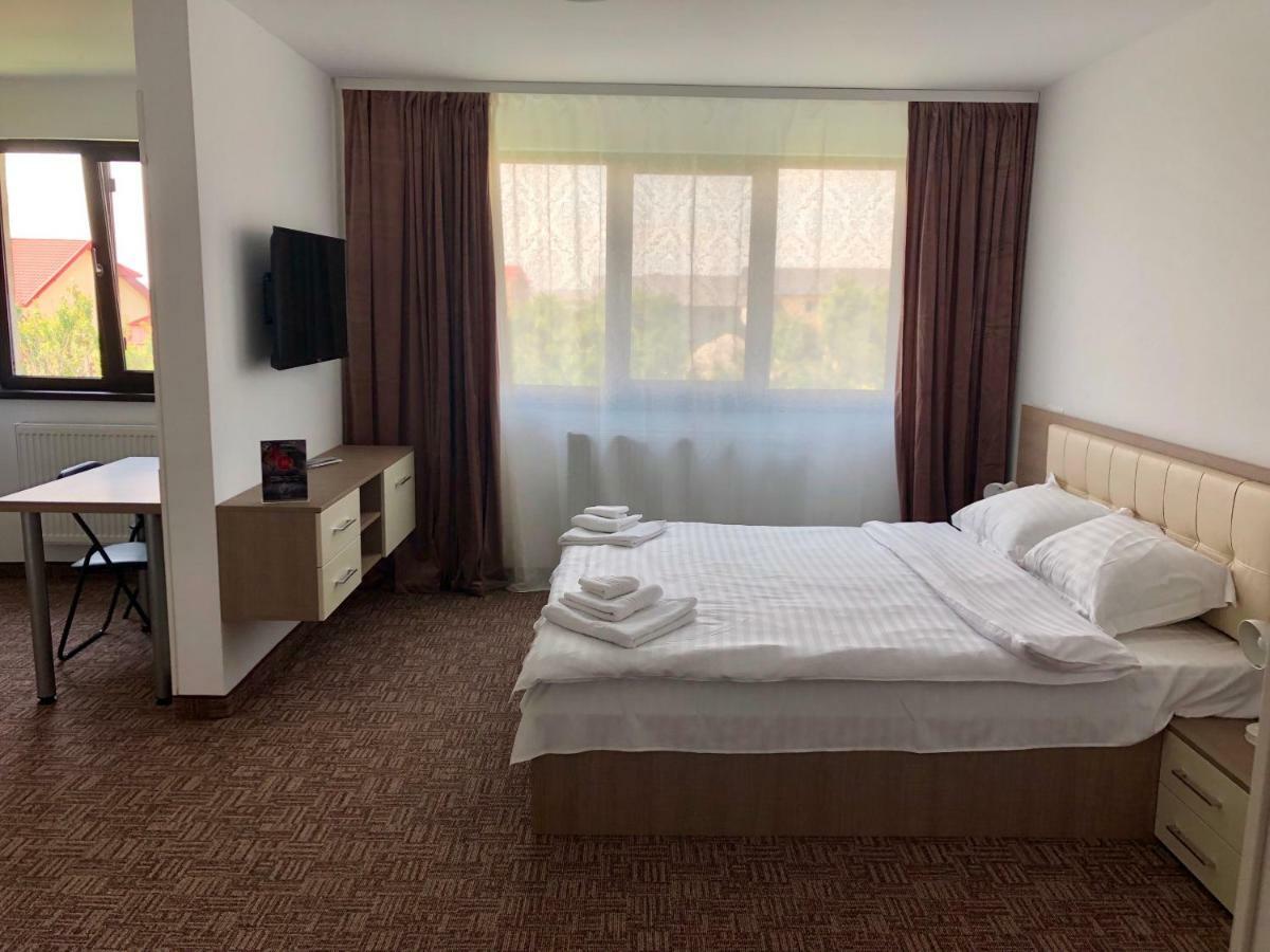 M13 Apartments Năvodari Esterno foto