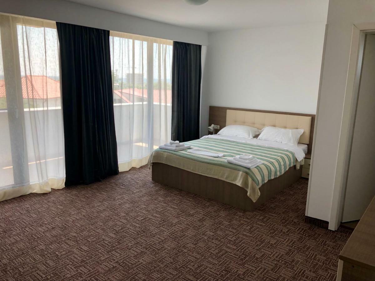 M13 Apartments Năvodari Esterno foto